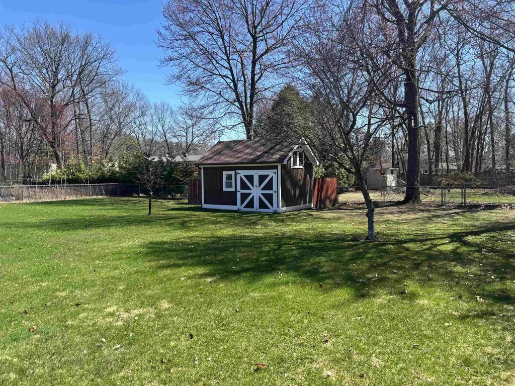 42 Shady Lane Colchester VT 05446