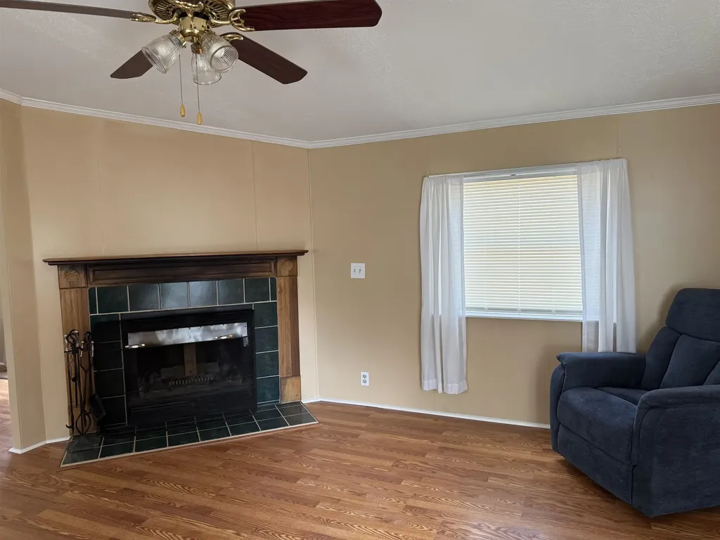 22 Wayne Drive Derry NH 03038