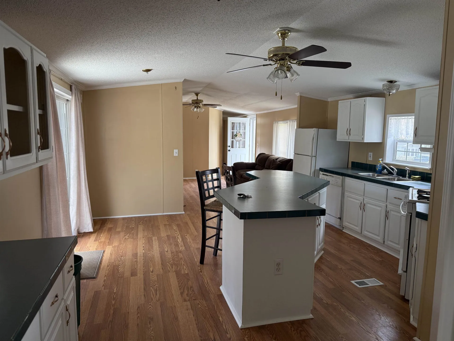 22 Wayne Drive Derry NH 03038