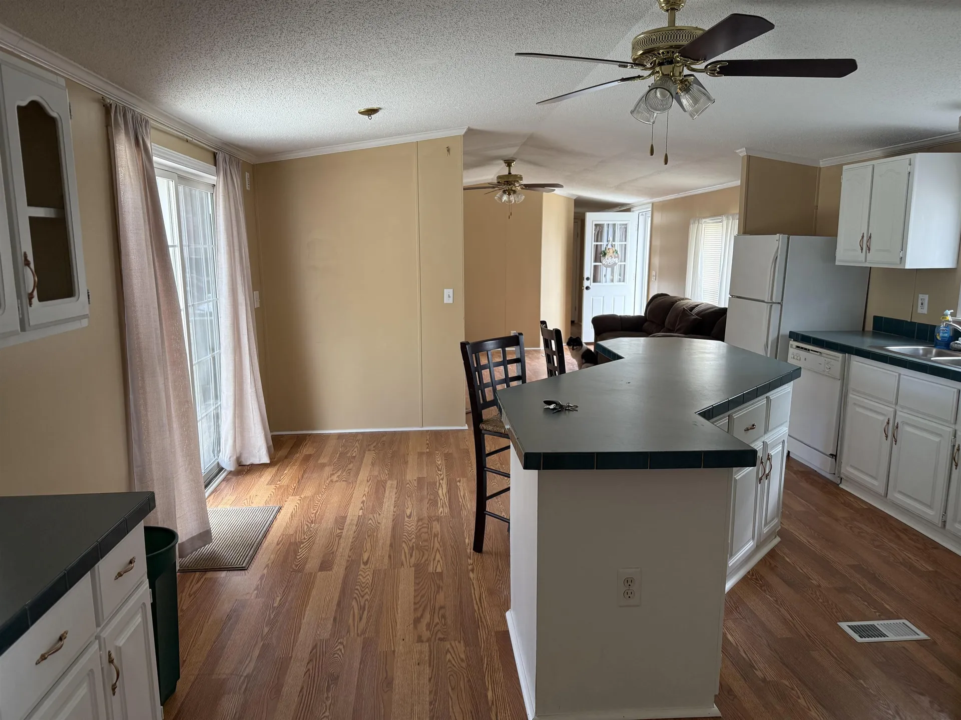 22 Wayne Drive Derry NH 03038