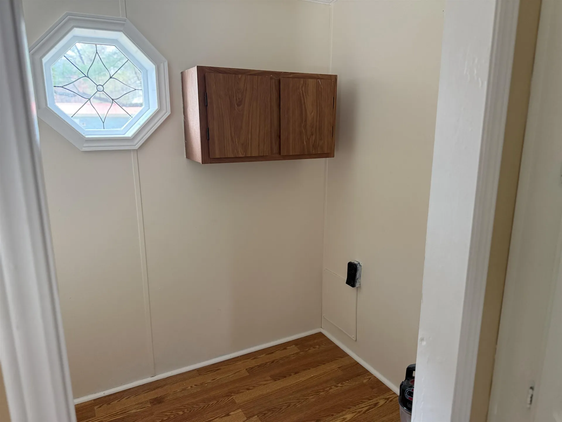 22 Wayne Drive Derry NH 03038