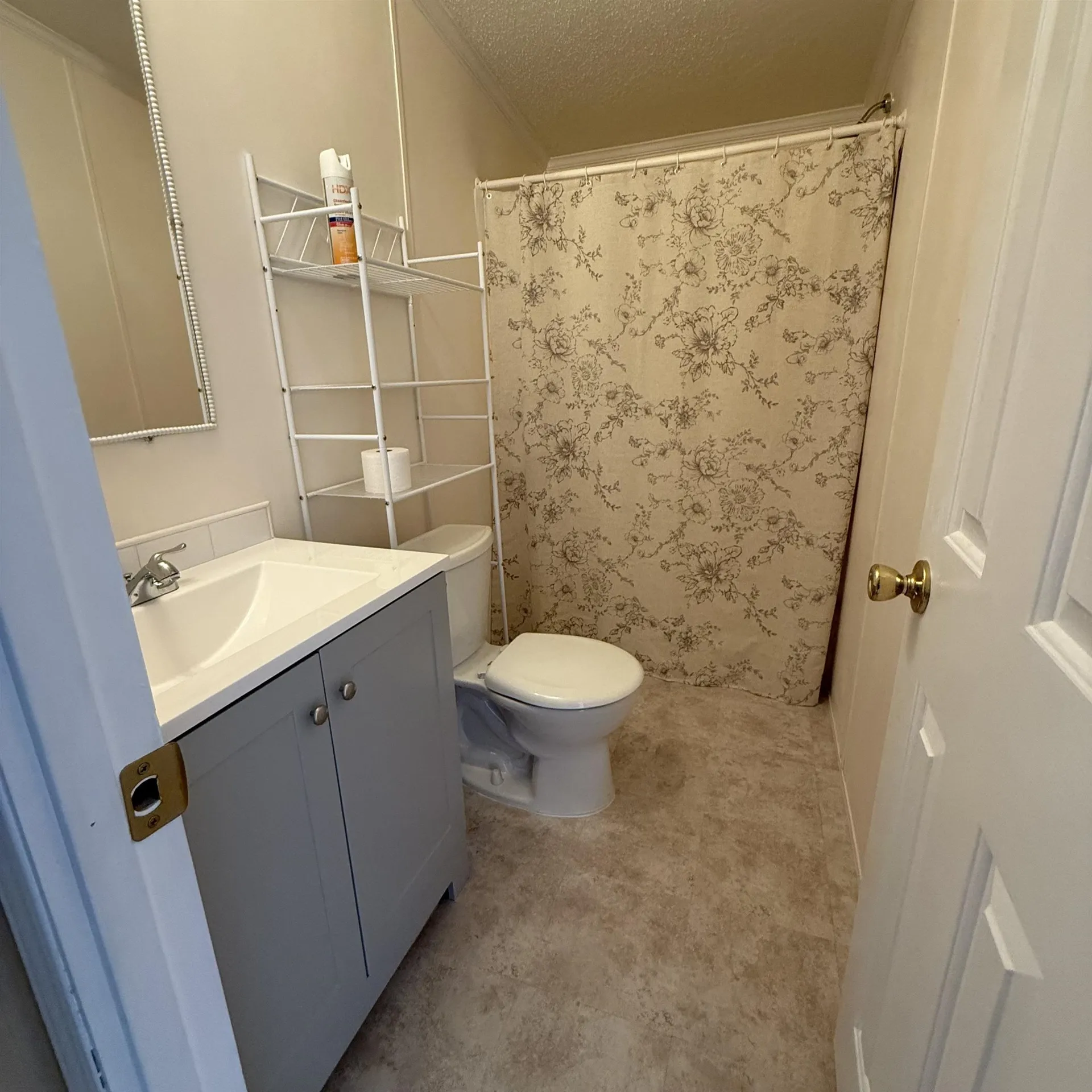 22 Wayne Drive Derry NH 03038