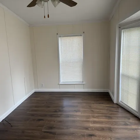 22 Wayne Drive Derry NH 03038