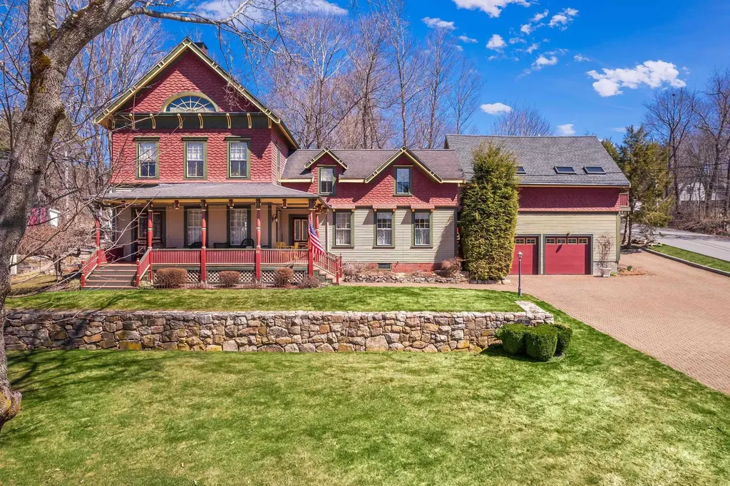 88 York Street York ME 03909