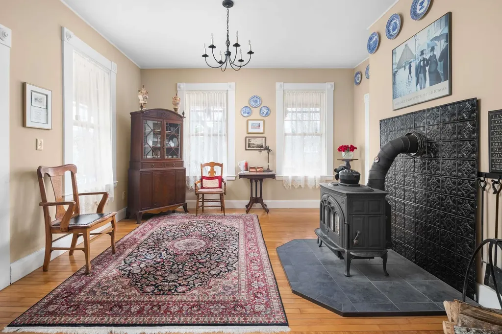 88 York Street York ME 03909