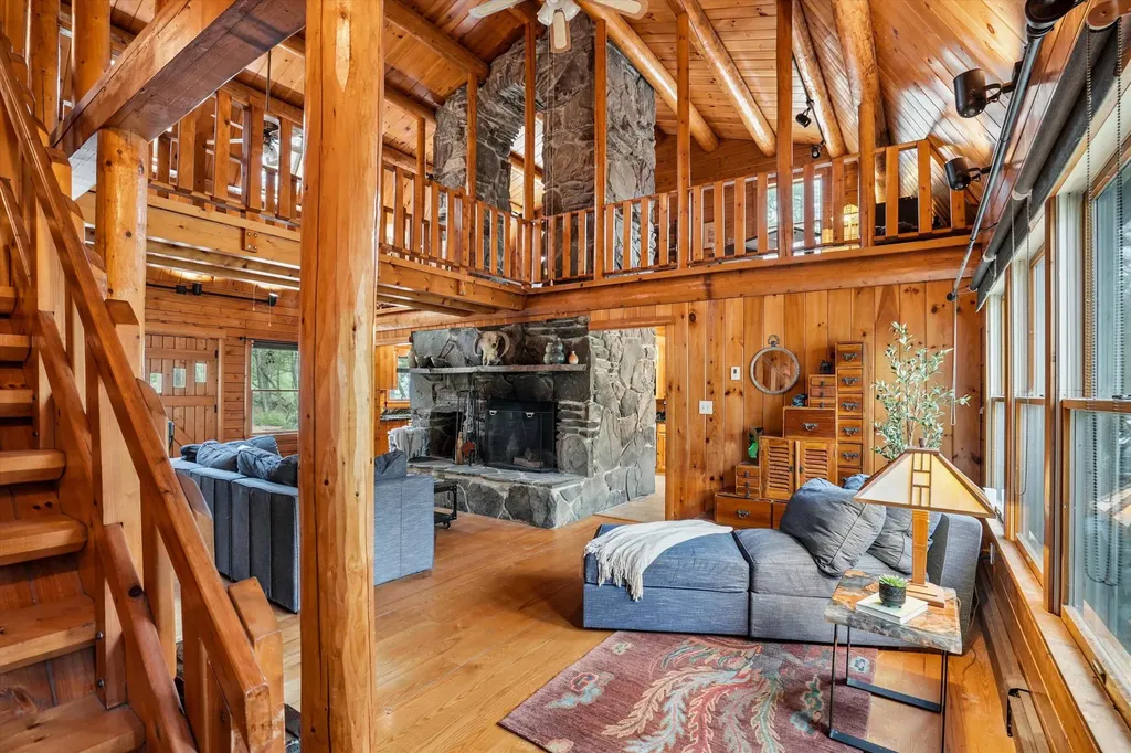 370 Mccurdy Road New Boston NH 03070