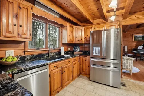 370 Mccurdy Road New Boston NH 03070