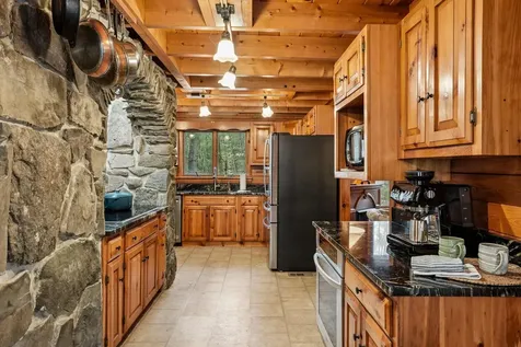 370 Mccurdy Road New Boston NH 03070
