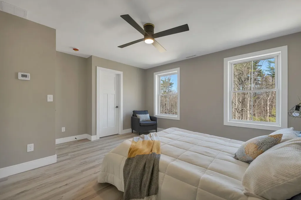 669 High Street Candia NH 03034