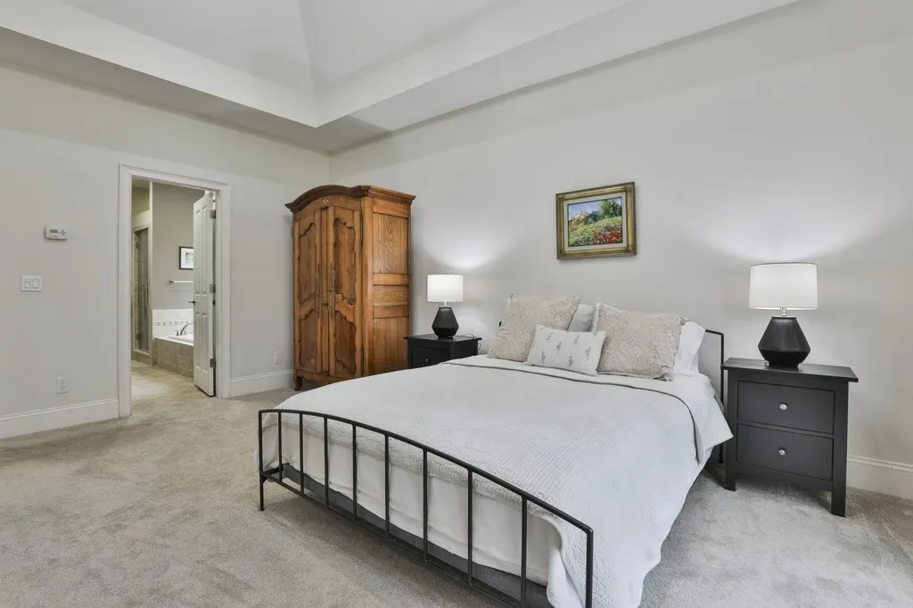 45 Wildwood Drive Brookline NH 03033