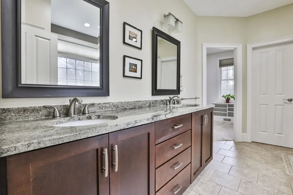 45 Wildwood Drive Brookline NH 03033