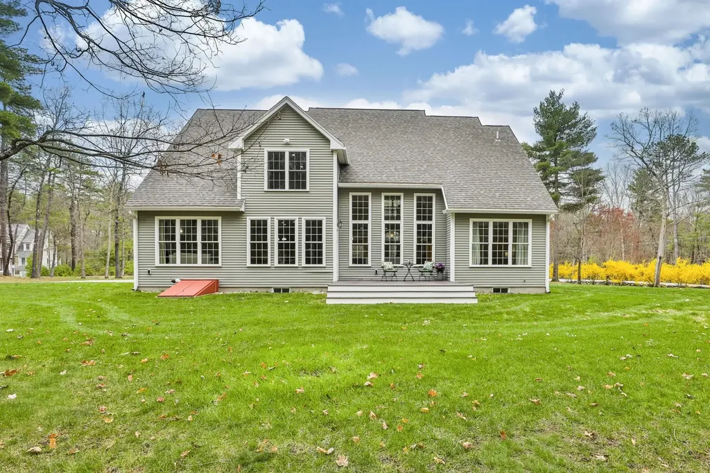 45 Wildwood Drive Brookline NH 03033