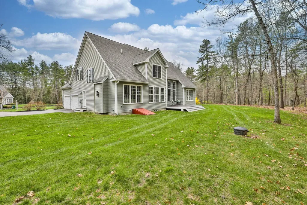 45 Wildwood Drive Brookline NH 03033