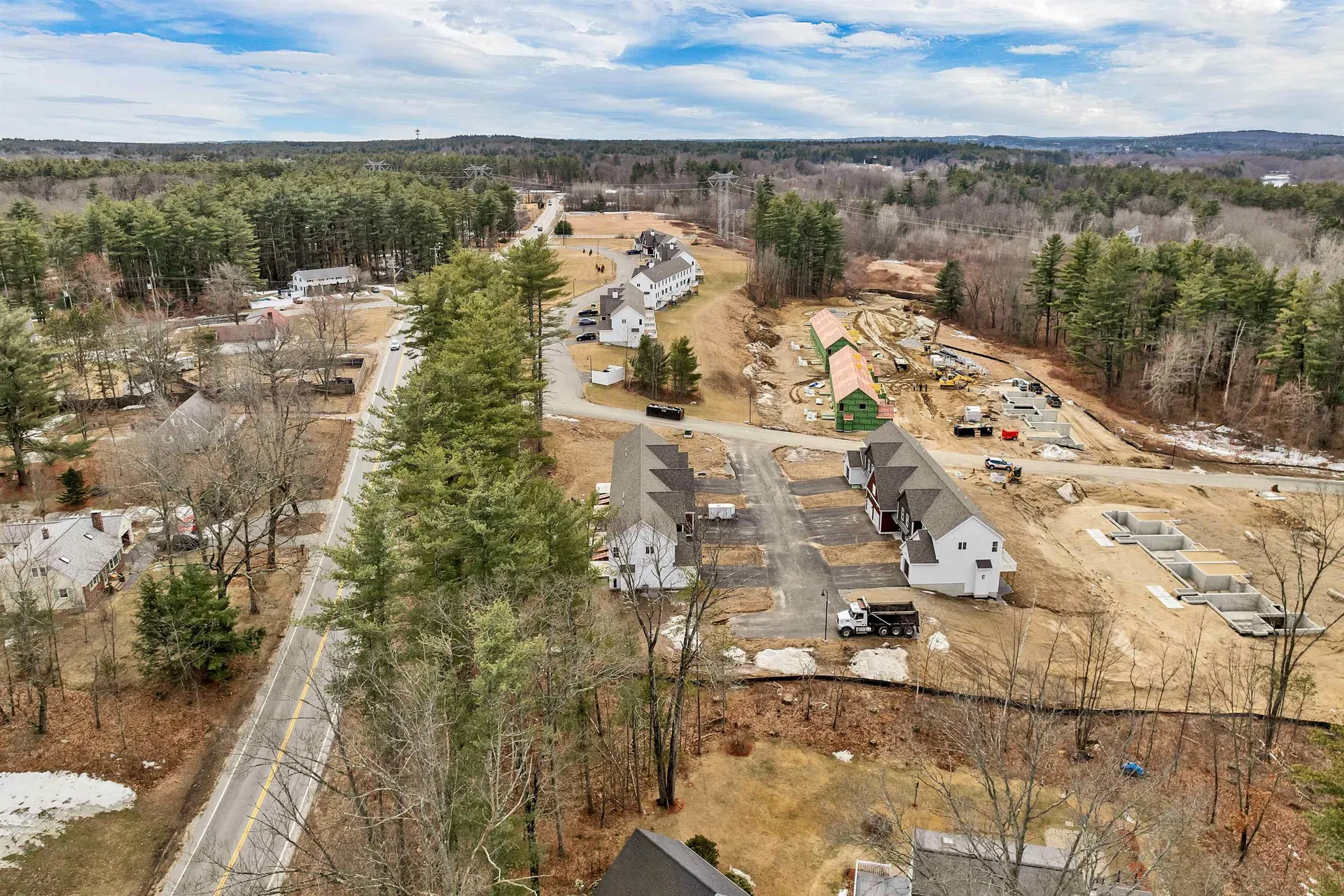 17-C Mustang Drive Litchfield NH 03052