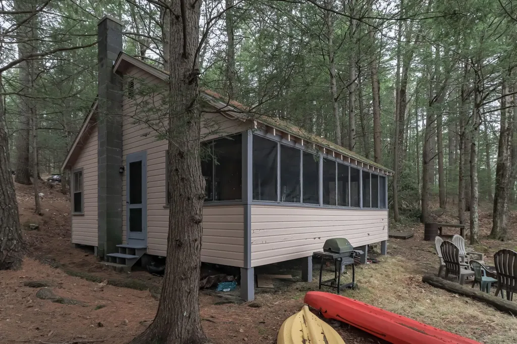 153 Scoby Wood Lane Francestown NH 03043