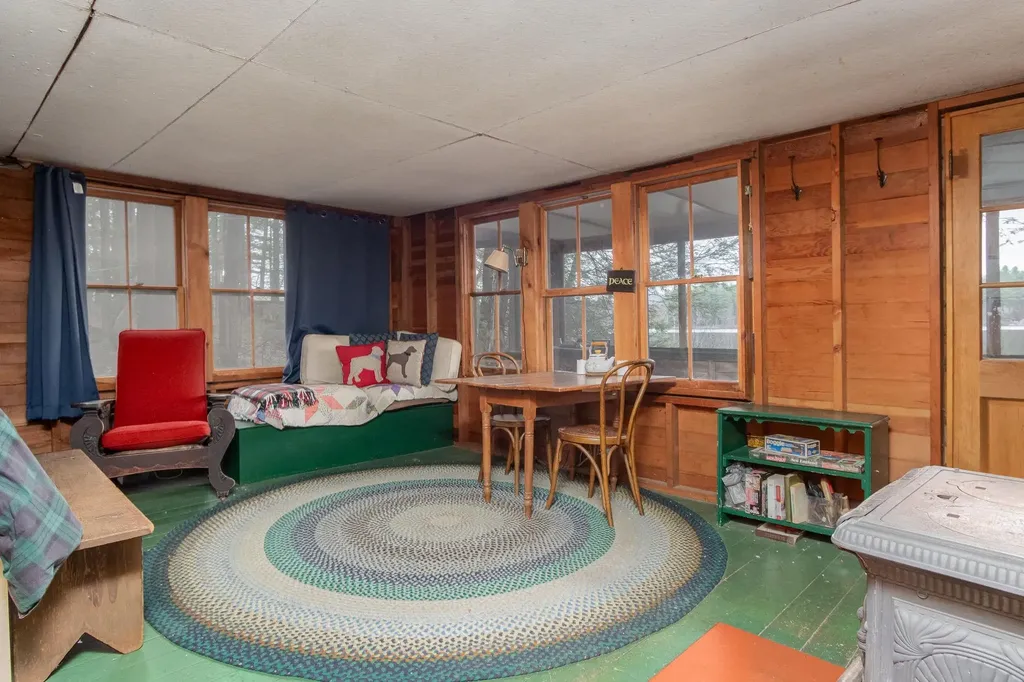 153 Scoby Wood Lane Francestown NH 03043