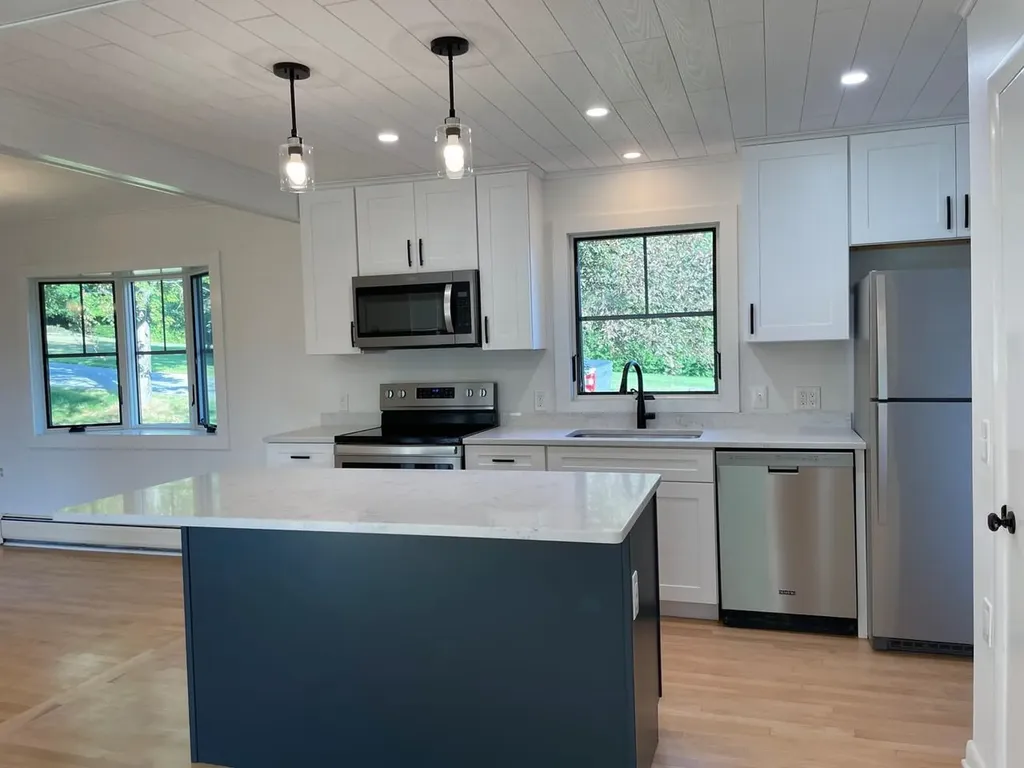 17 Fairwood Heights Morristown VT 05661