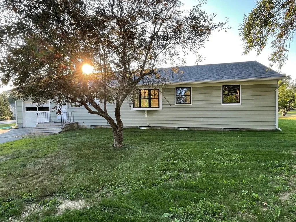 17 Fairwood Heights Morristown VT 05661