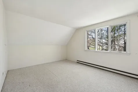 54 Hilltop Place New London NH 03257
