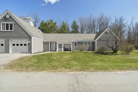 54 Hilltop Place New London NH 03257