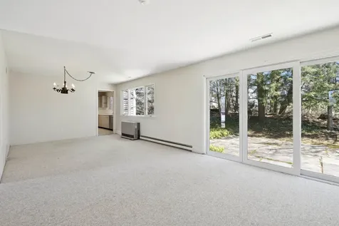 54 Hilltop Place New London NH 03257