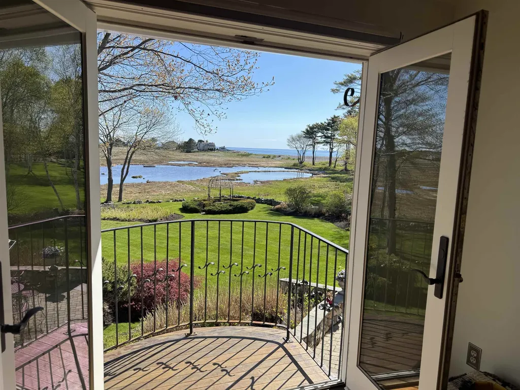 6 Wildwood Lane Rye NH 03870