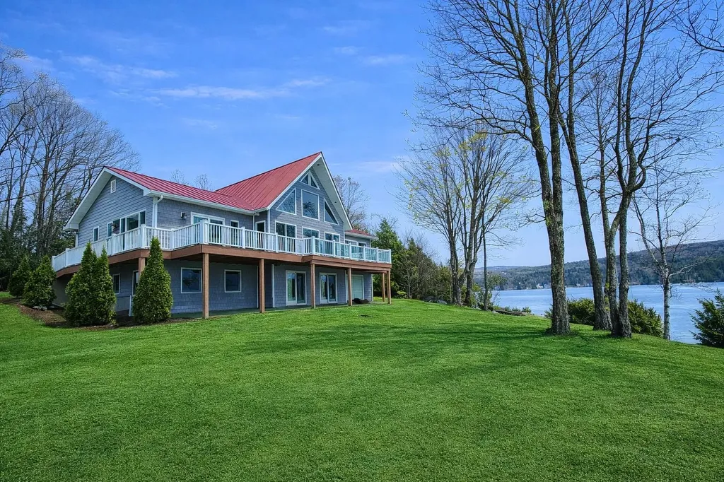 101 Rossiter Point Morgan VT 05853