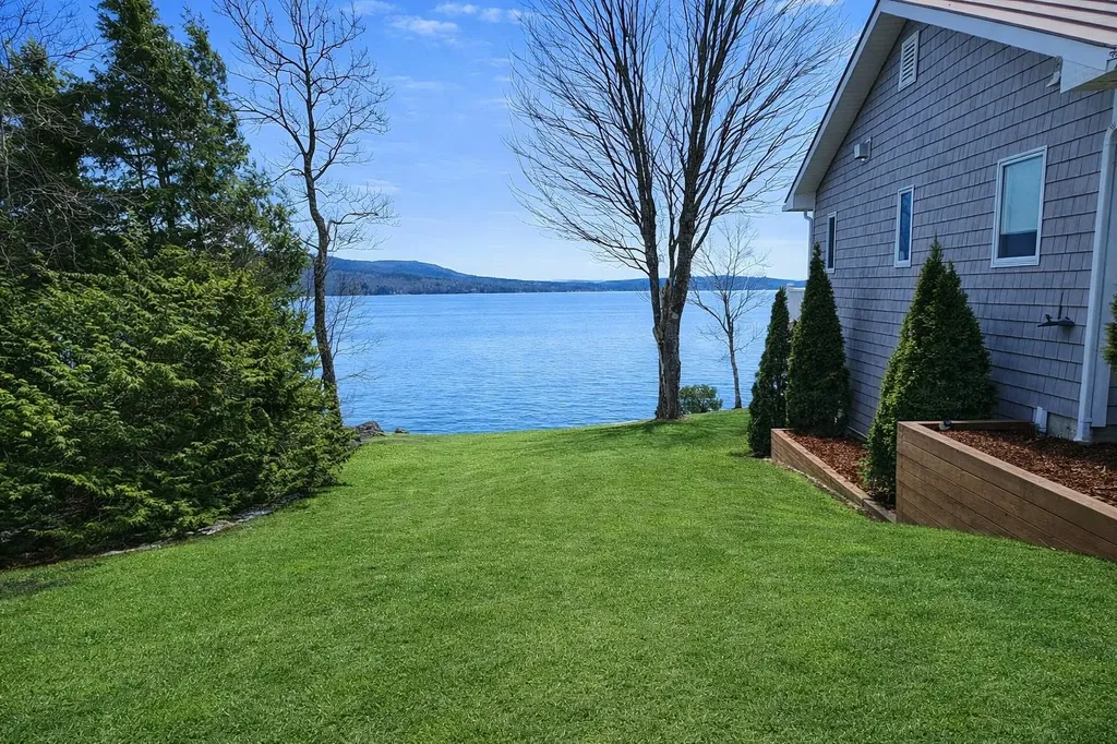 101 Rossiter Point Morgan VT 05853