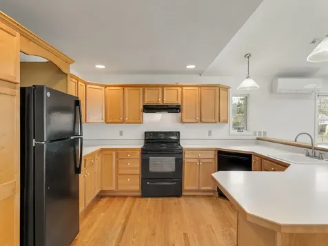 98 Stokes Lane Shelburne VT 05482