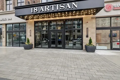 18 Artisan Drive Salem NH 03079