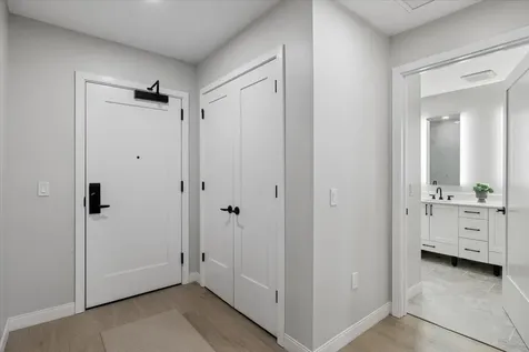 18 Artisan Drive Salem NH 03079
