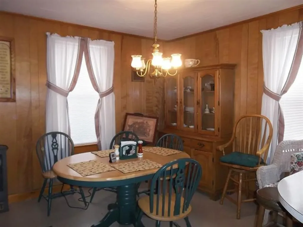 115/117 Main Street Colebrook NH 03576
