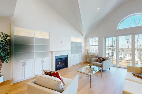 4 Longview Drive Atkinson NH 03811