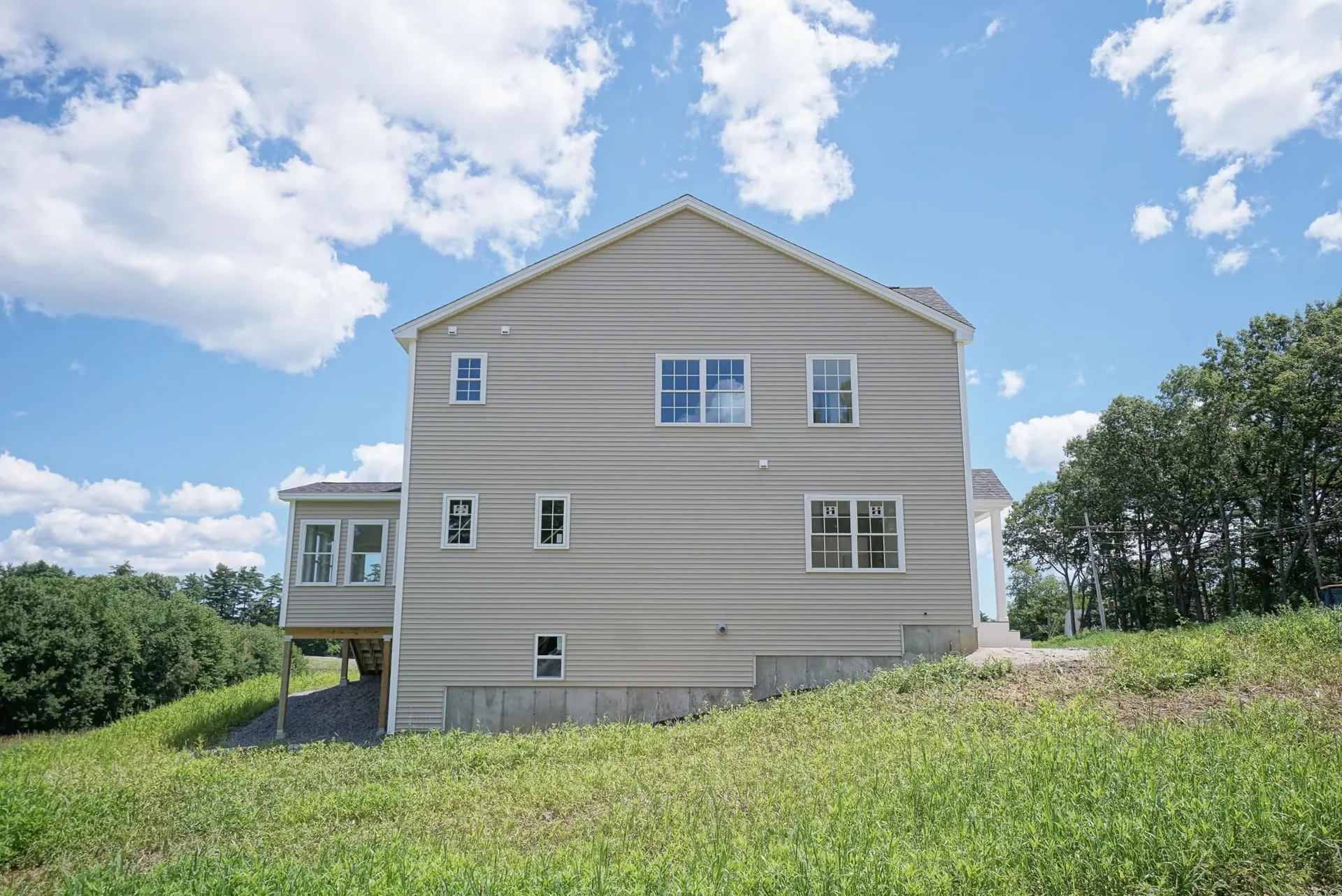 78 Island Pond Road Derry NH 03038