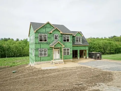 78 Island Pond Road Derry NH 03038