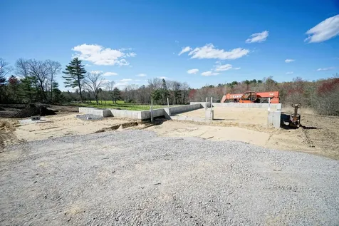 78 Island Pond Road Derry NH 03038