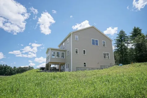 78 Island Pond Road Derry NH 03038
