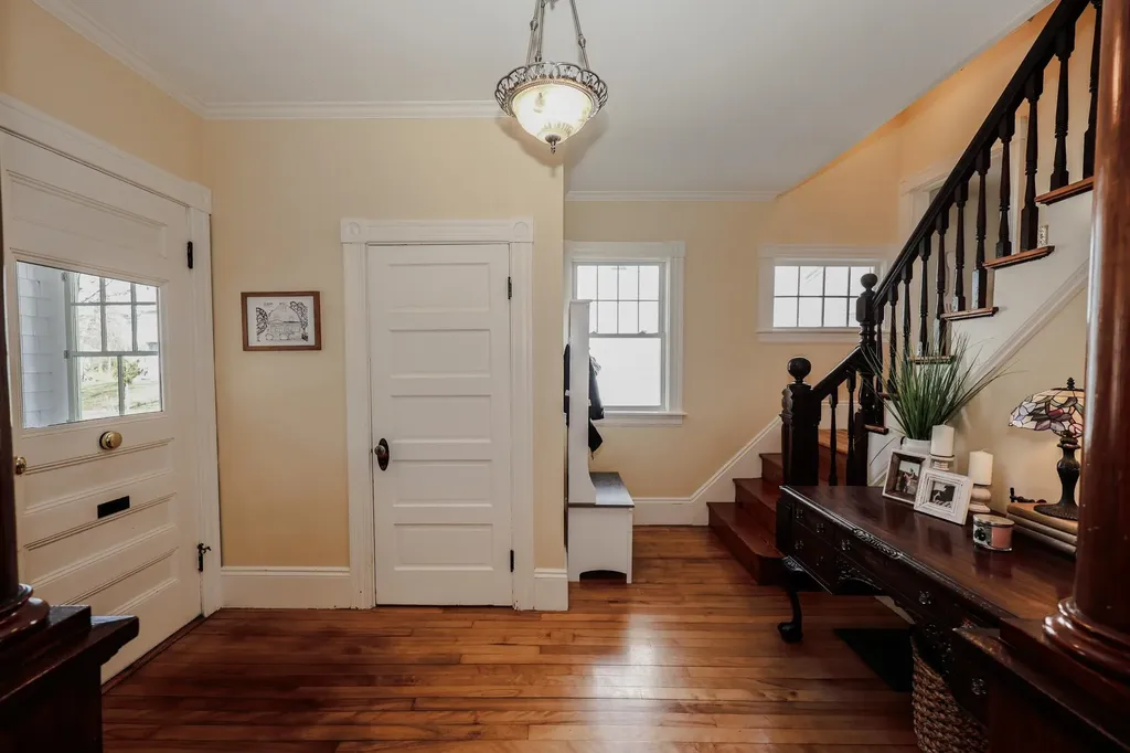 279 Sagamore Street Manchester NH 03104