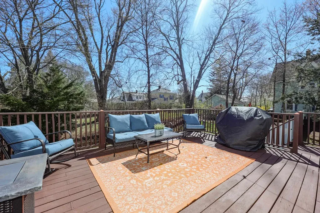 279 Sagamore Street Manchester NH 03104