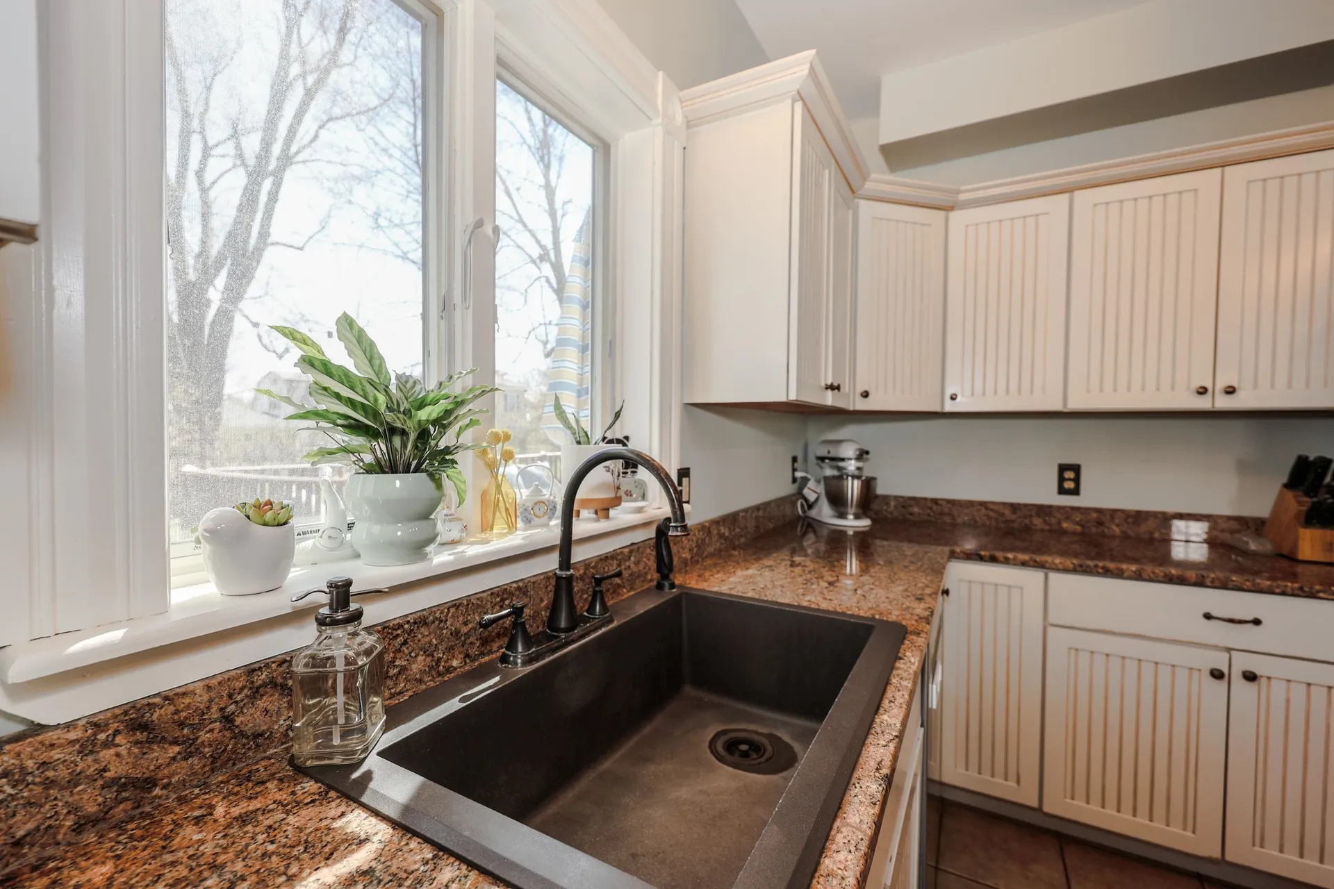 279 Sagamore Street Manchester NH 03104