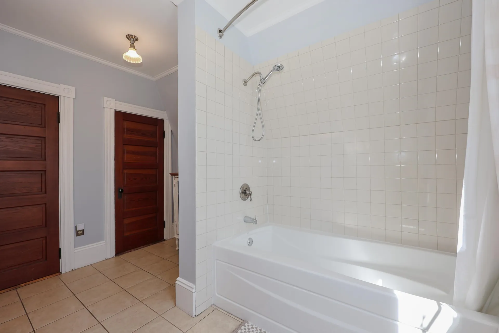 279 Sagamore Street Manchester NH 03104