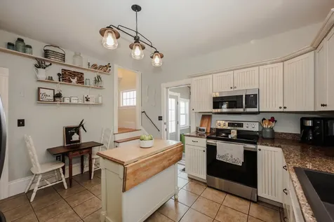 279 Sagamore Street Manchester NH 03104