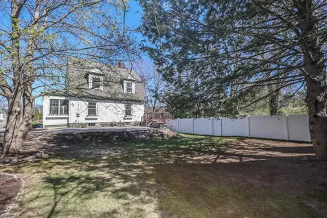 279 Sagamore Street Manchester NH 03104