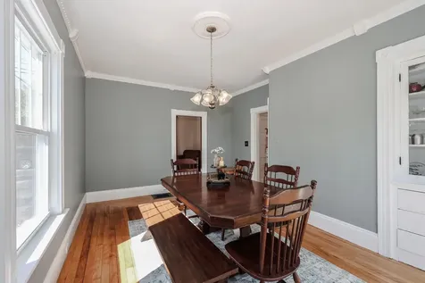 279 Sagamore Street Manchester NH 03104