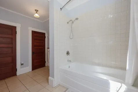 279 Sagamore Street Manchester NH 03104