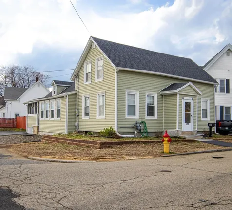 352 Taylor Street Manchester NH 03103