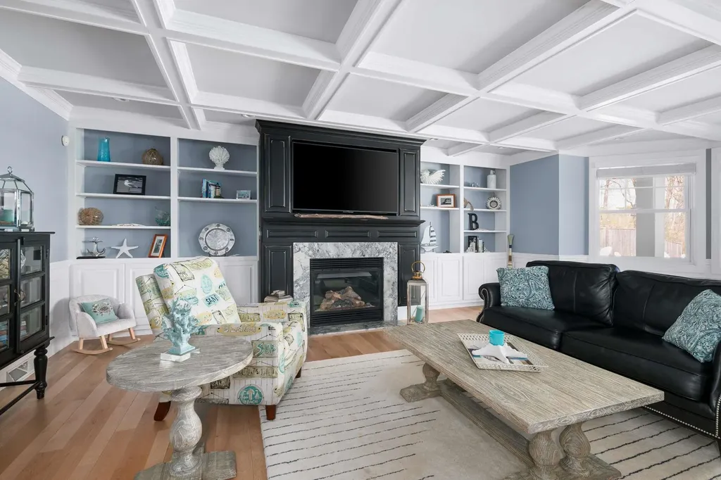 1 Cove Road York ME 03902