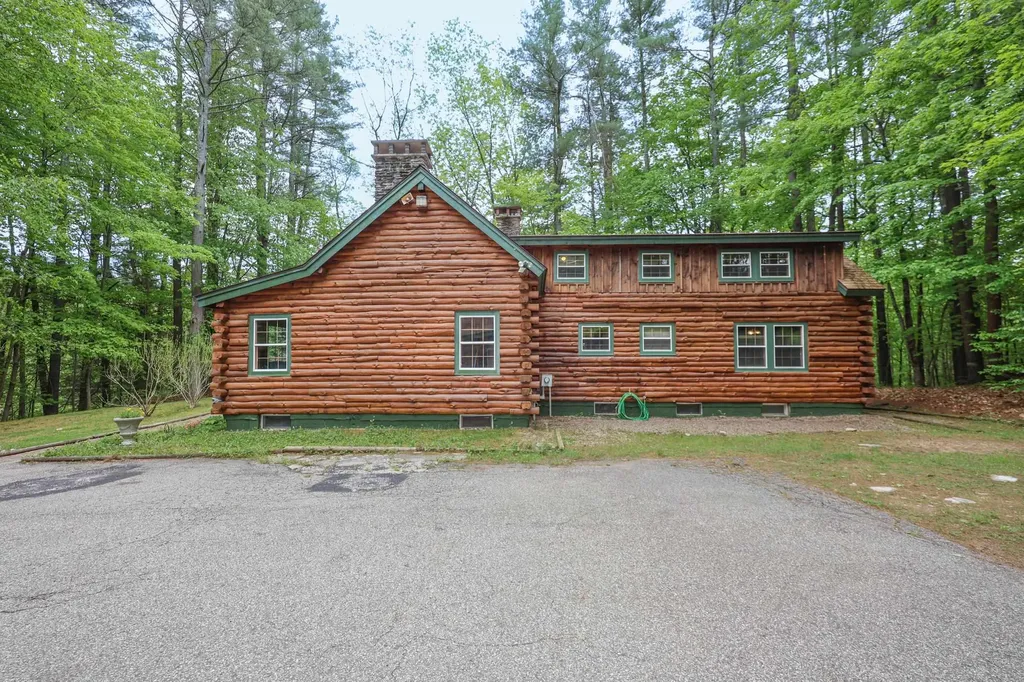 34 Edwards Mill Road Chester NH 03036