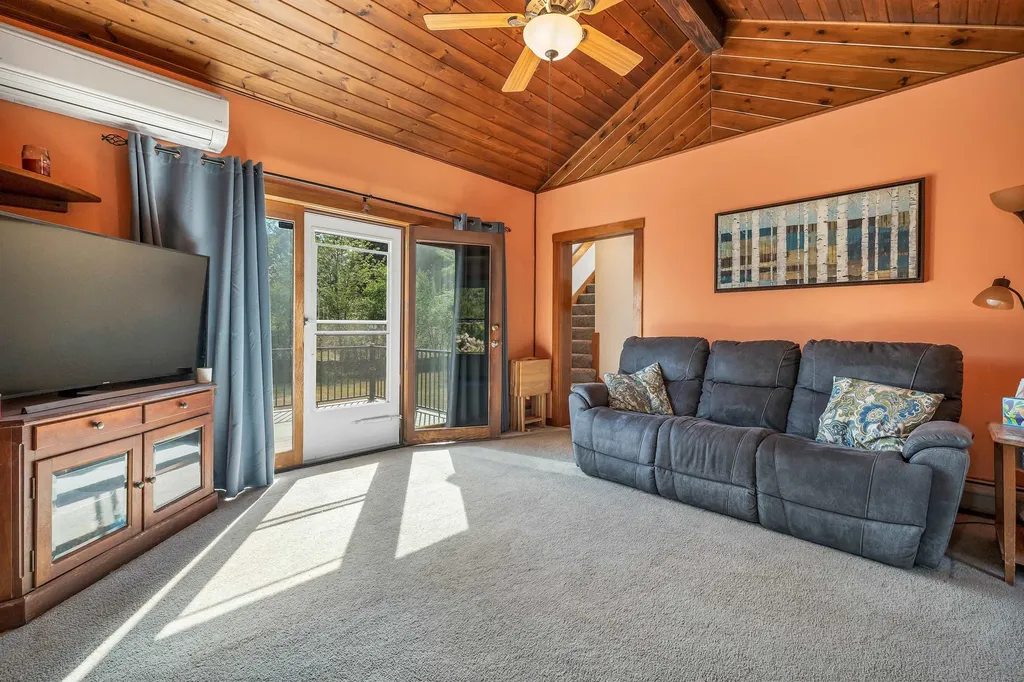 5 Bennett Farm Road Tuftonboro NH 03853
