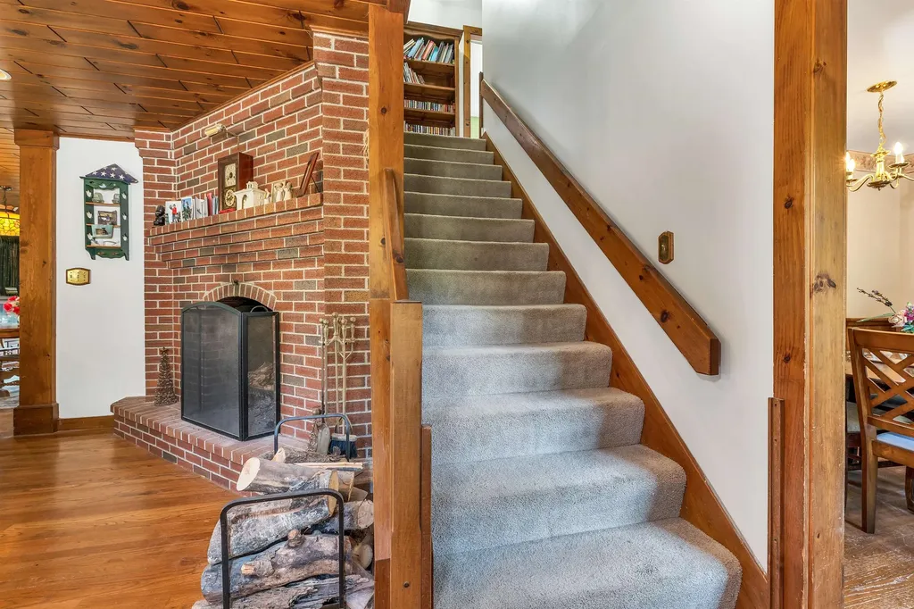 5 Bennett Farm Road Tuftonboro NH 03853